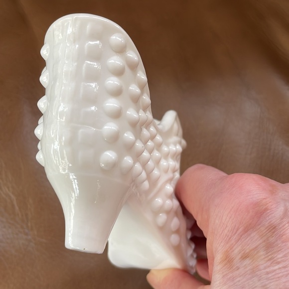 VTG Fenton Cathead Milk Glass Shoe - Picture 6 of 6
